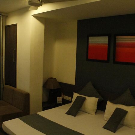 Hotel Shalimar Deluxe Μποπάλ Εξωτερικό φωτογραφία