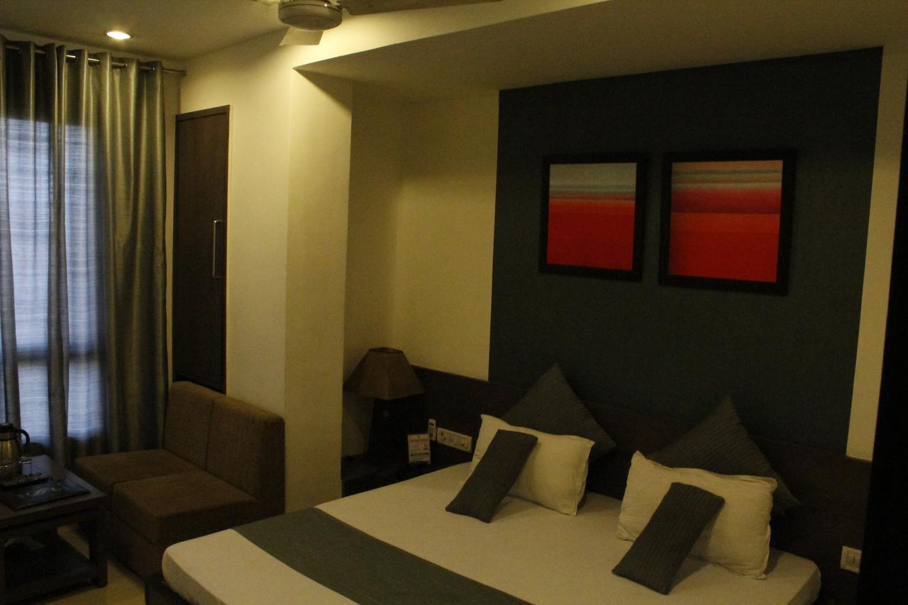 Hotel Shalimar Deluxe Μποπάλ Εξωτερικό φωτογραφία