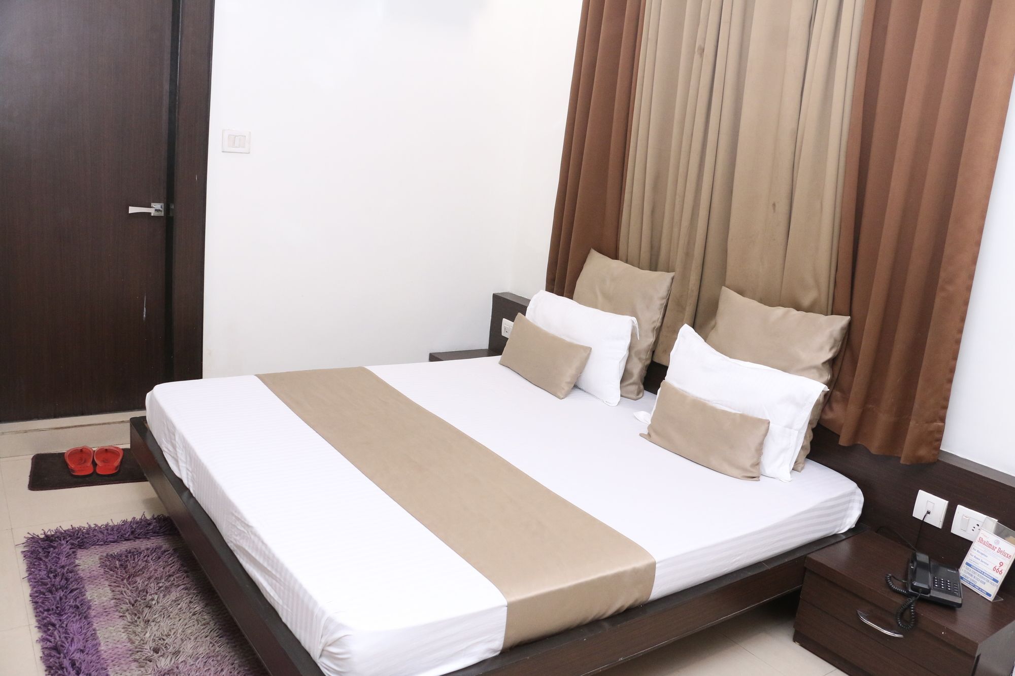 Hotel Shalimar Deluxe Μποπάλ Εξωτερικό φωτογραφία